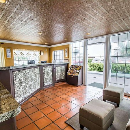 Econo Lodge Cocoa Beach - Near The Port Luaran gambar