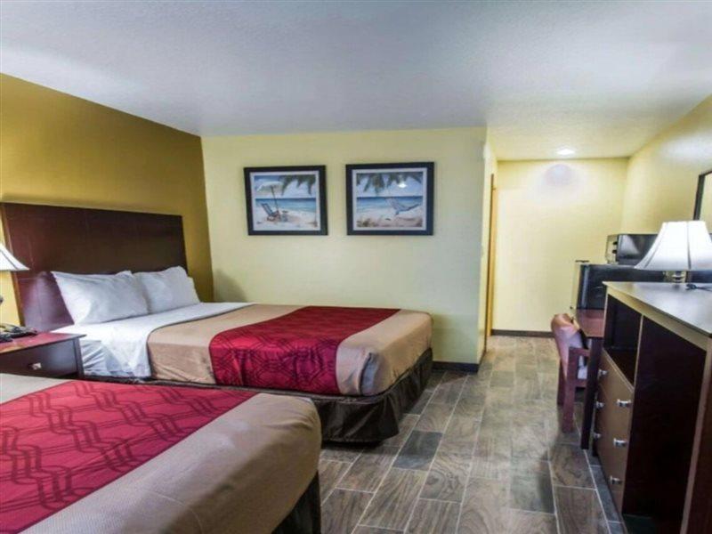 Econo Lodge Cocoa Beach - Near The Port Luaran gambar
