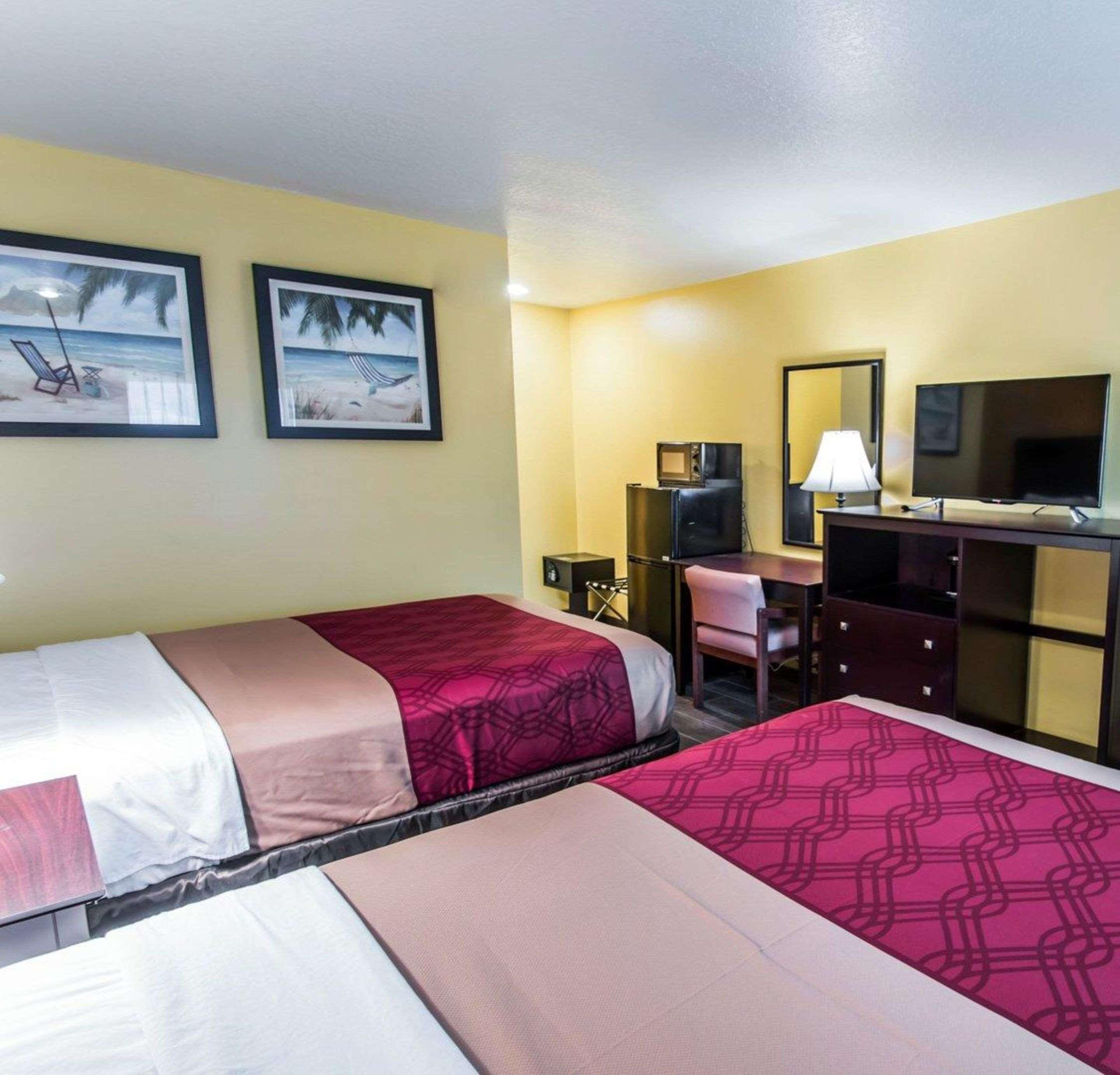 Econo Lodge Cocoa Beach - Near The Port Luaran gambar