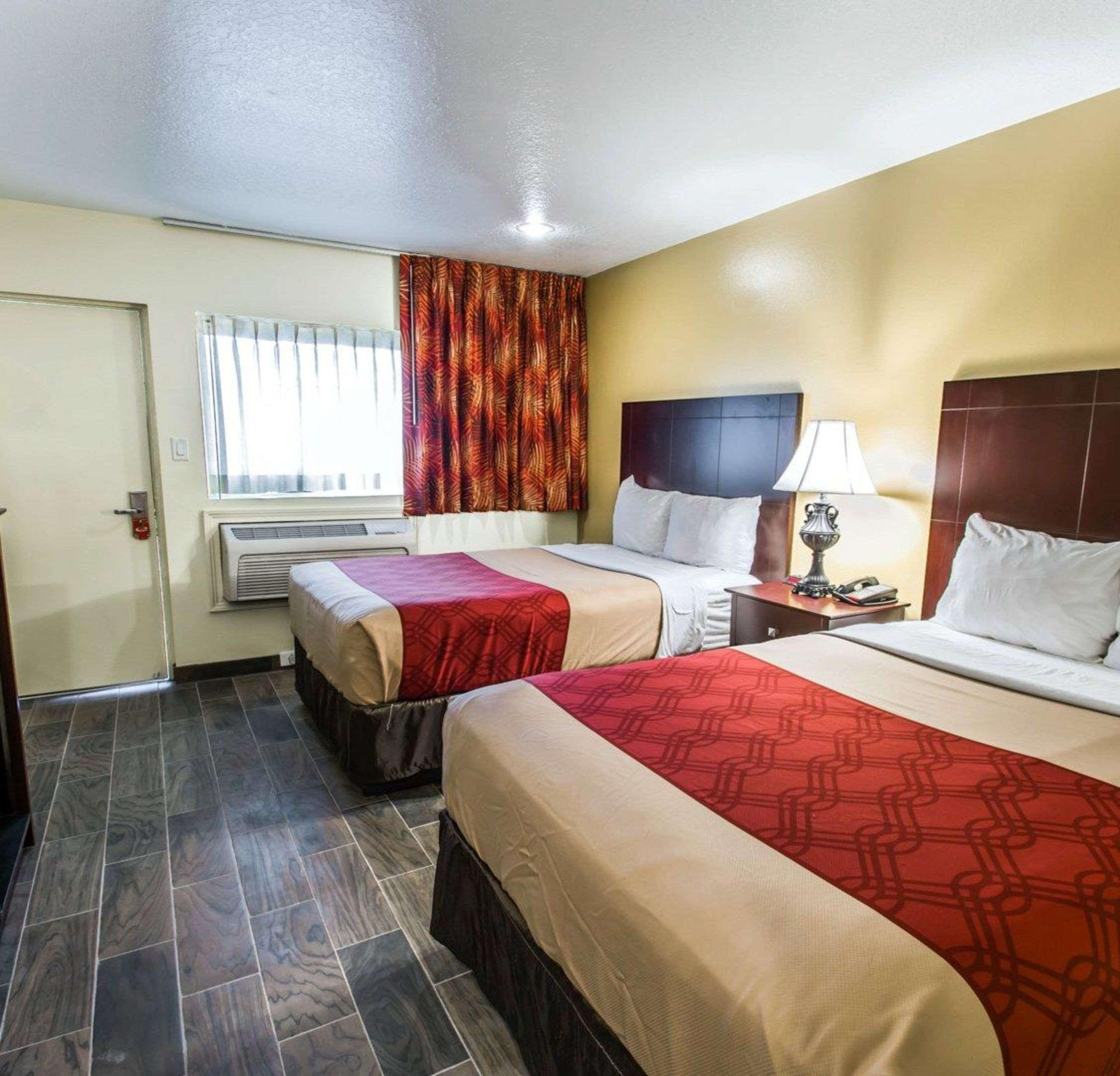 Econo Lodge Cocoa Beach - Near The Port Luaran gambar